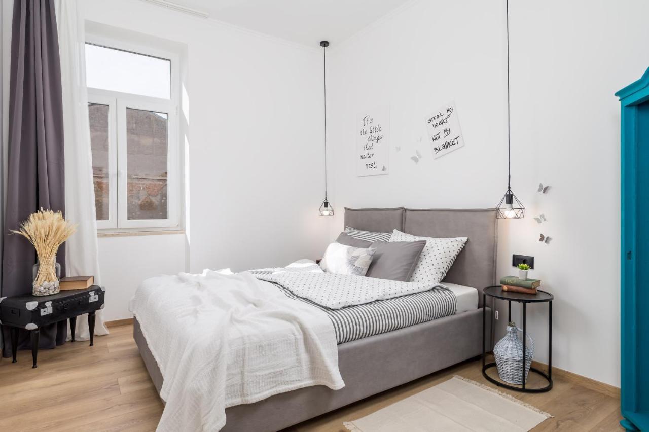Apartment Vintasio Rijeka Bagian luar foto